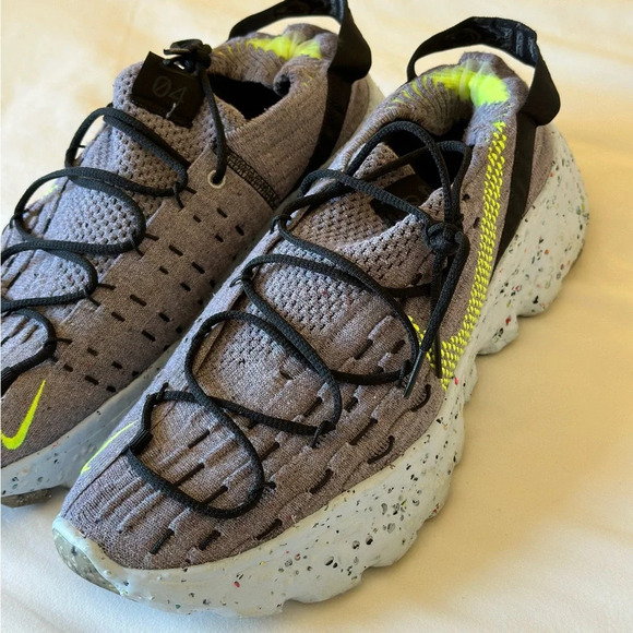 Nike Space Hippie 04 Grey/Volt-Black Men's Size 10.5 CZ6398-001 - Picture 3 of 10